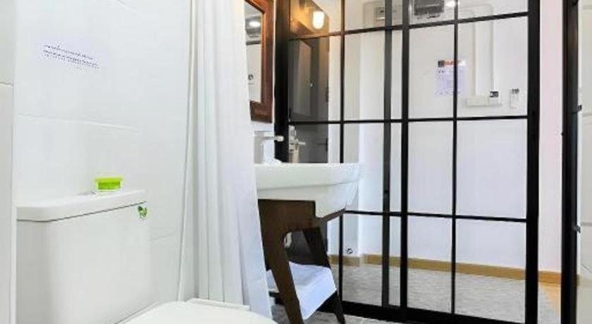 Kailub Rooms Hotel Bangkok Exterior photo