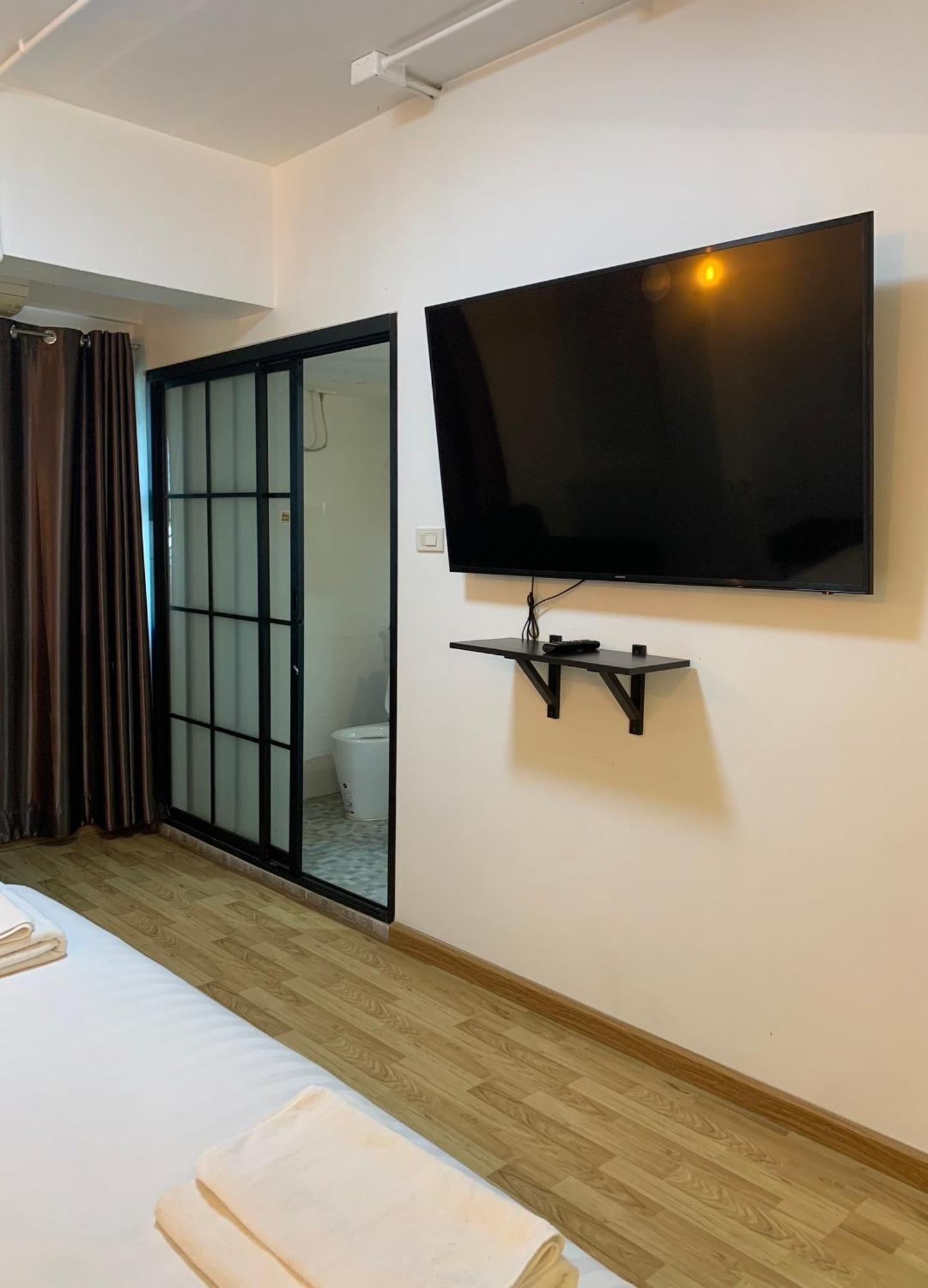 Kailub Rooms Hotel Bangkok Exterior photo